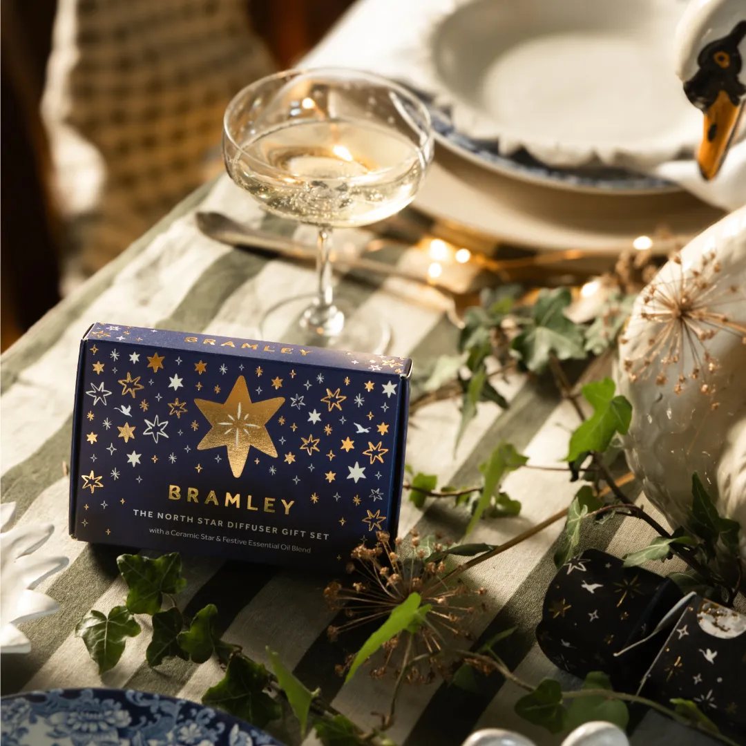 Bramley North Star hangende diffuser cederhout kerst