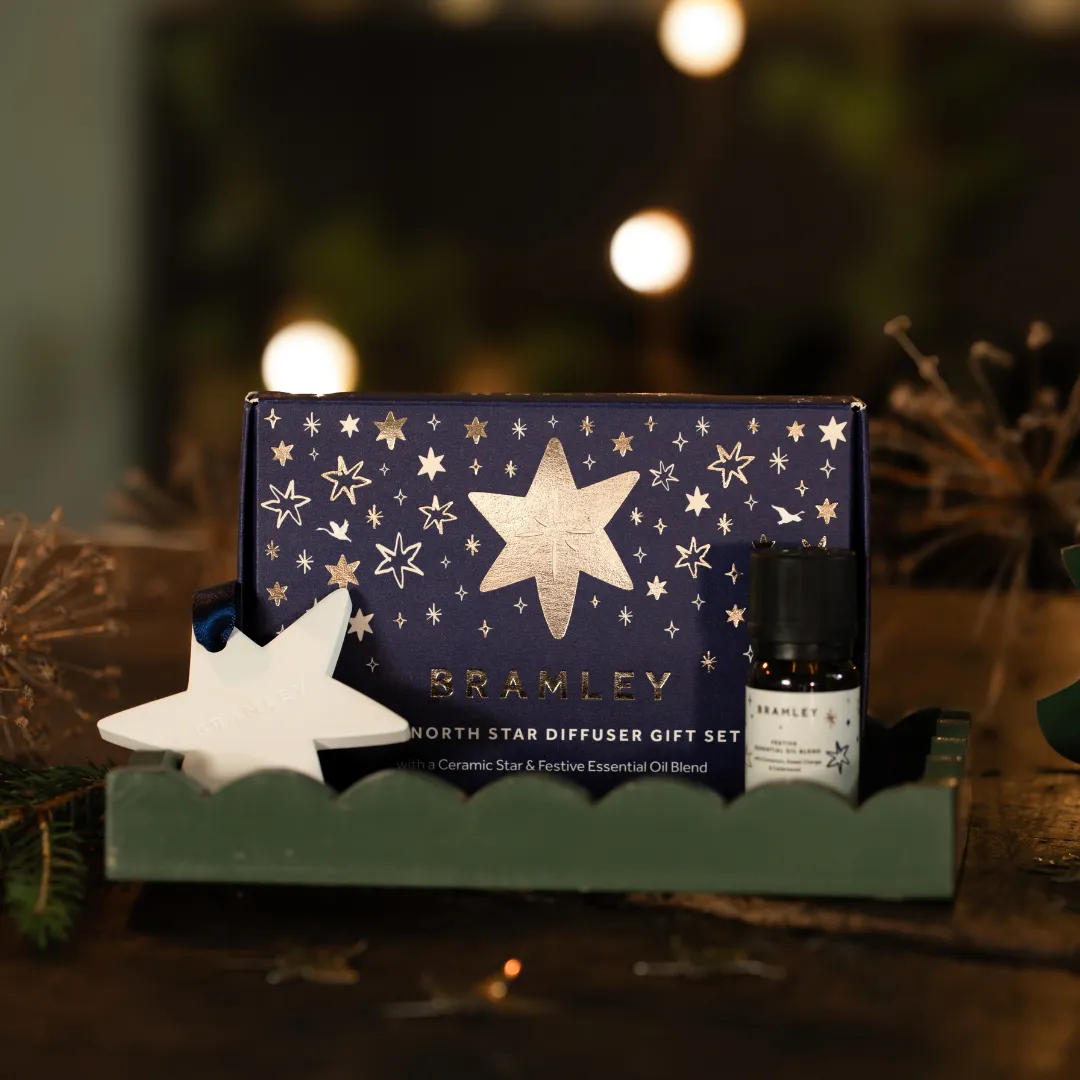 Bramley North Star hangende diffuser cederhout kerst